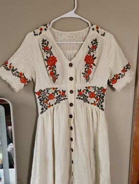 100% Cotton  Embroidered V-Neck Button-Front Dress